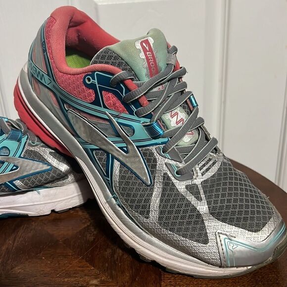 🔥🔥 BROOKS RAVENNA 7 Running shoes - good used condition - Women Sz8 - See Pics - Picture 2 of 10